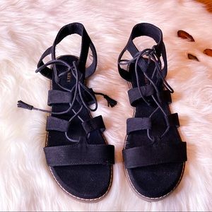 Old Navy Lace Up Sandals SZ 9 EUC